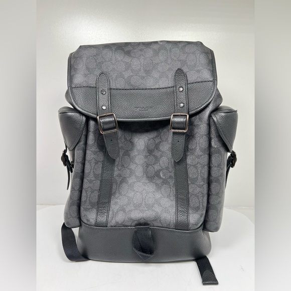 Coach Hitch Backpack In Signature Canvas - Picture 1 of 11